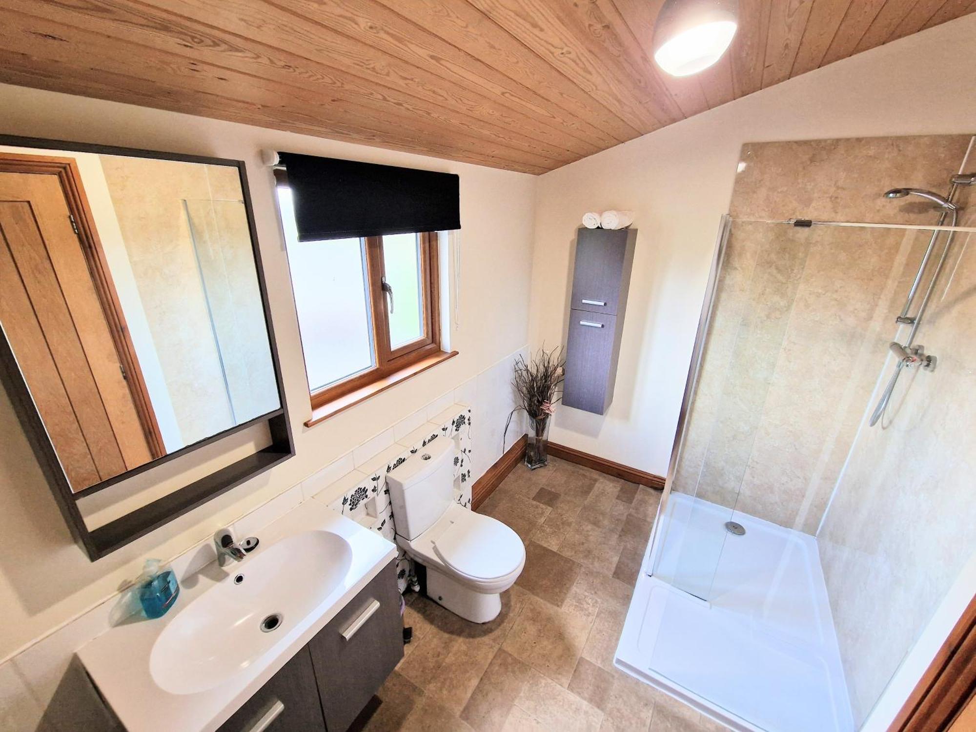 Ochil 8 With Private Hot Tub - Fife - Loch Leven - Lomond Hills Villa Kelty Exterior photo